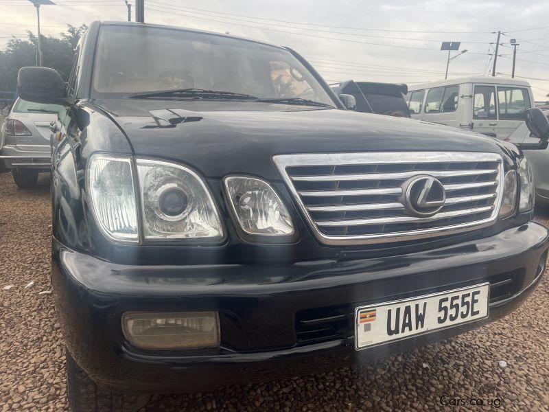 Toyota LANDCRUISER in Uganda