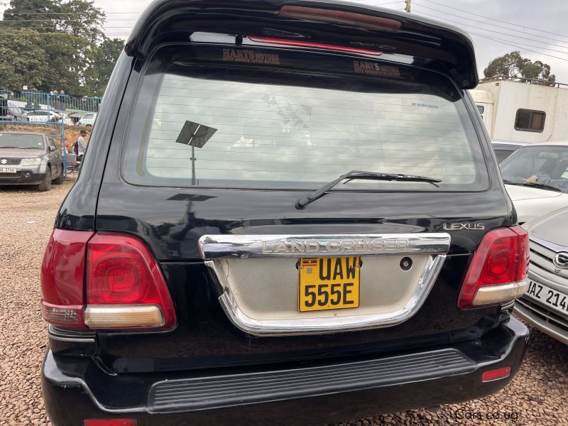 Toyota LANDCRUISER in Uganda