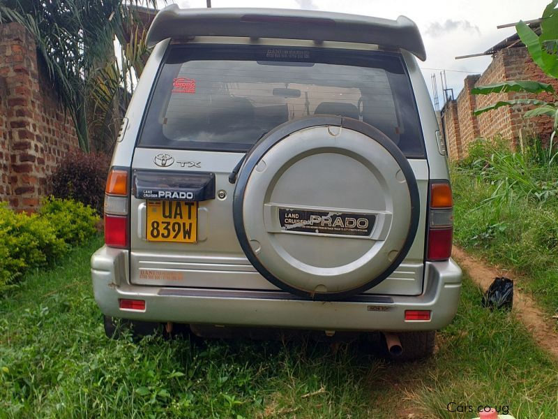 Toyota Landcruiser Prado TX 2.7L petro 1999 in Uganda