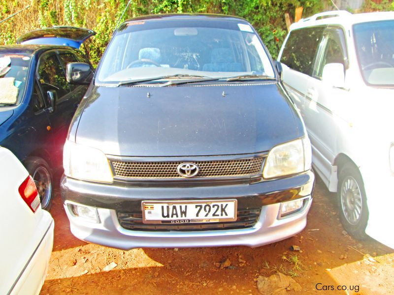 Toyota Noah (Excurb) in Uganda