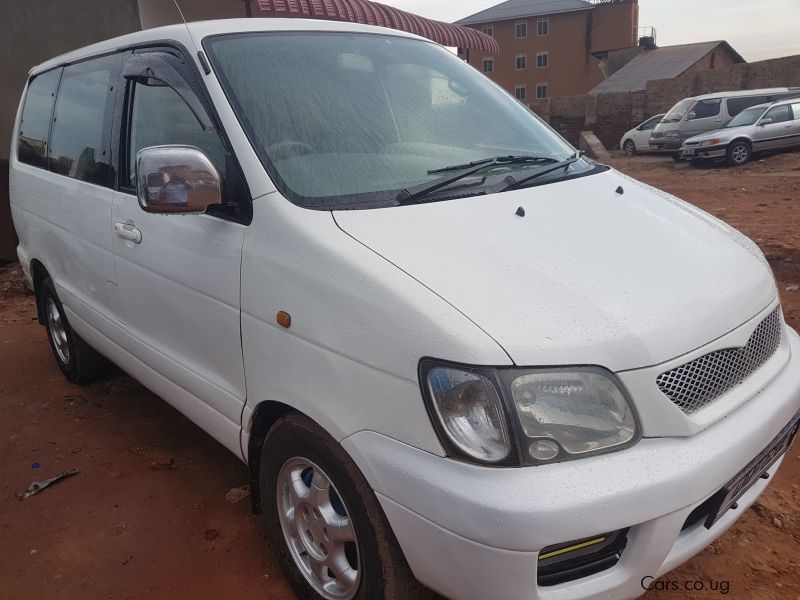 Toyota Noah 1999 in Uganda