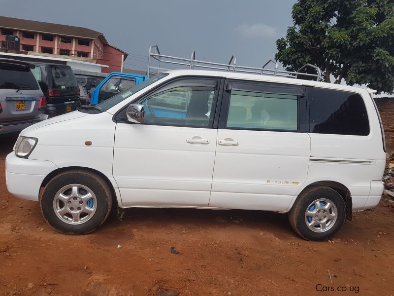 Toyota Noah 1999 in Uganda