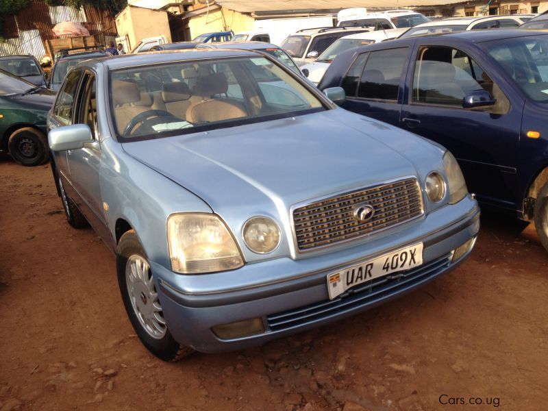 Used Toyota Progress 1999 Progress for sale Kampala Toyota Progress