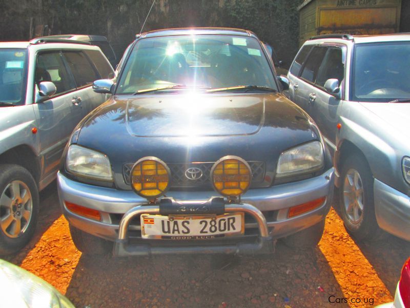 Toyota Rav 4 in Uganda