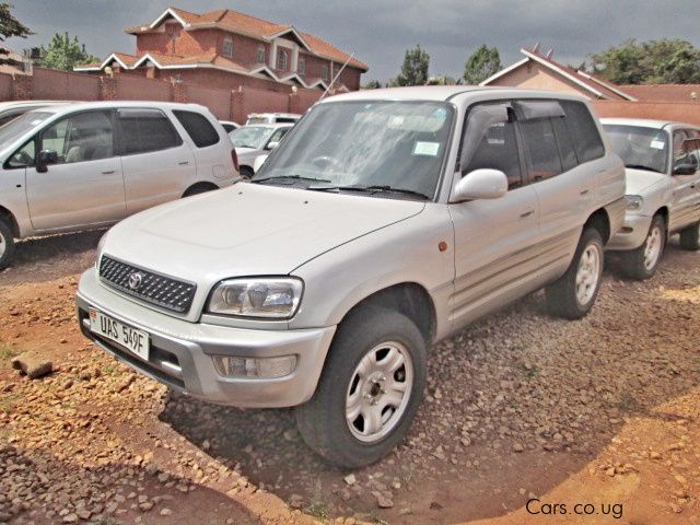 Toyota Rav4 in Uganda