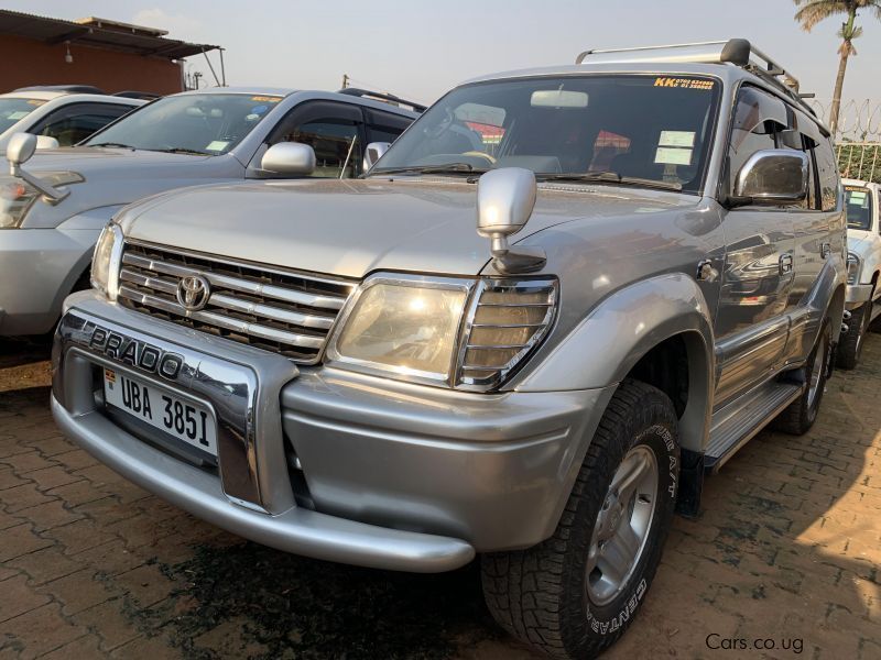 Toyota prado  in Uganda