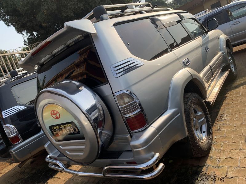 Toyota prado  in Uganda