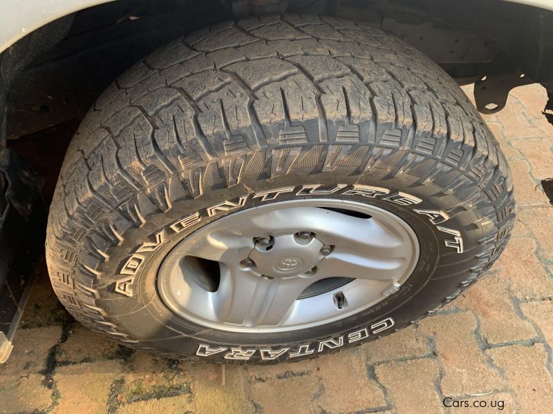 Toyota prado  in Uganda