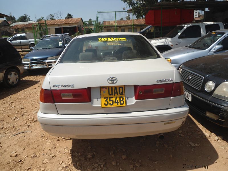 Toyota premio in Uganda