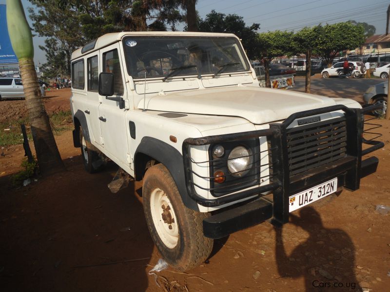 Land Rover Defender in Uganda