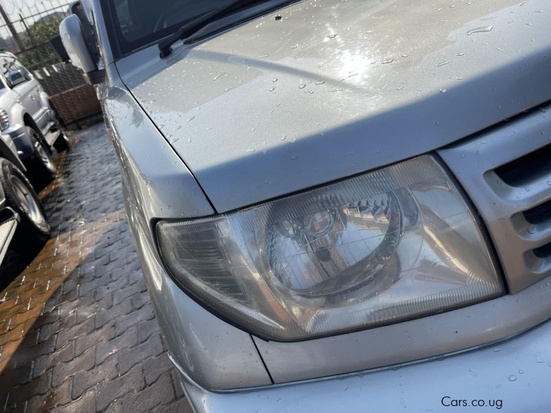 Mitsubishi  Pajero io in Uganda