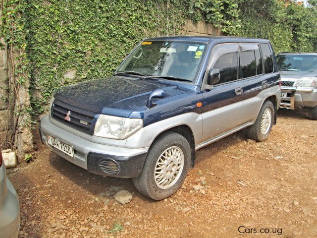 Mitsubishi Pajero io (GDI) in Uganda