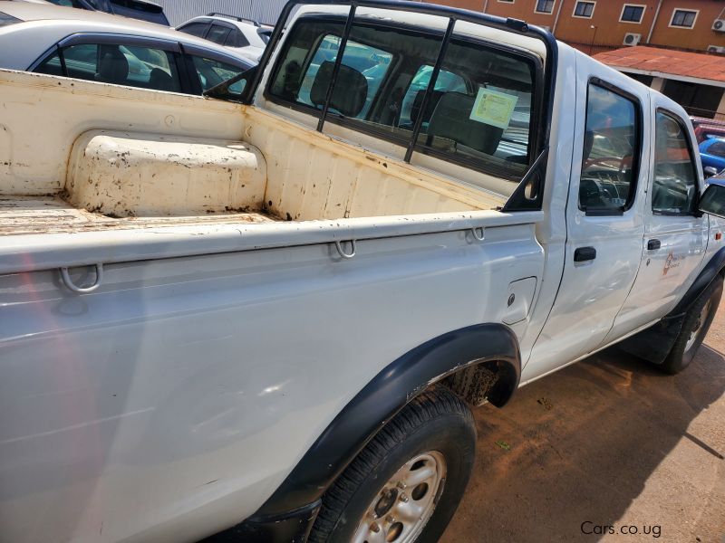 Nissan Hardbody in Uganda