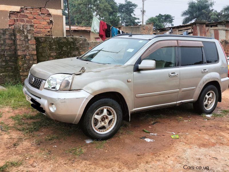 Nissan X-trail Qr20 in Uganda