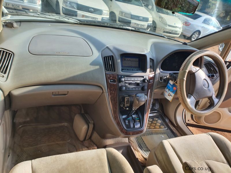 Toyota Harrier in Uganda