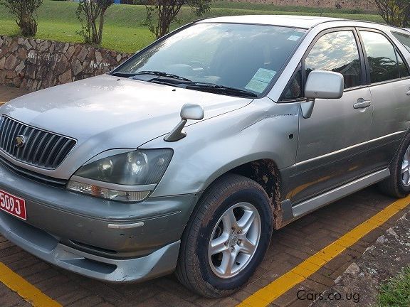 Toyota Harrier in Uganda