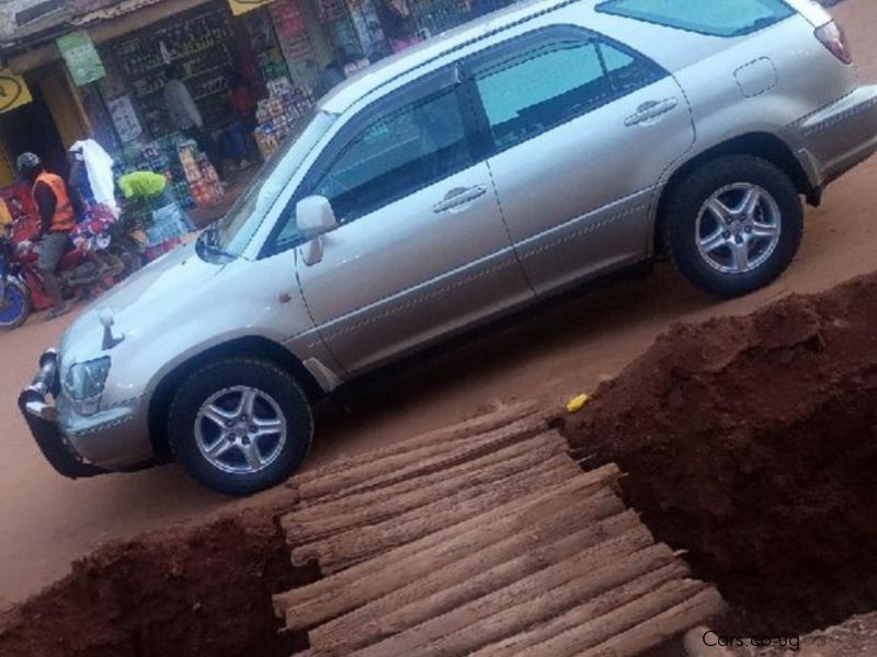 Toyota Harrier in Uganda