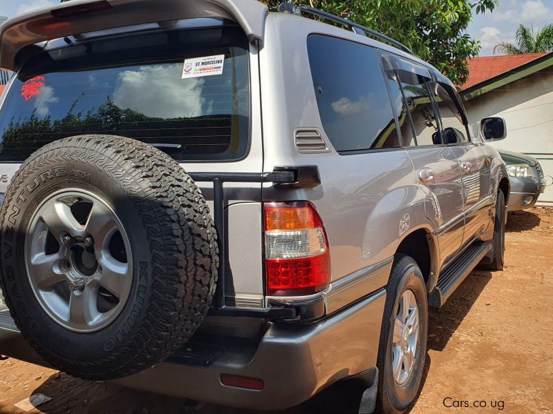 Toyota Land cruiser in Uganda