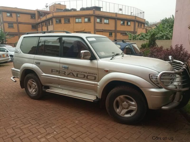 Toyota PRADO TX in Uganda