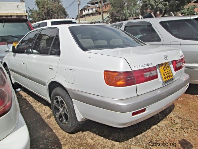 Toyota Premio in Uganda