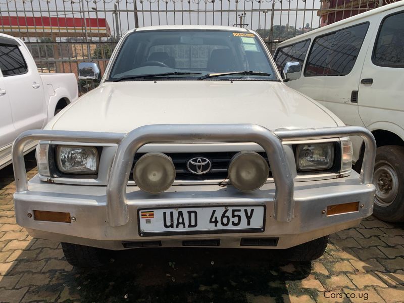 Toyota hilux  in Uganda