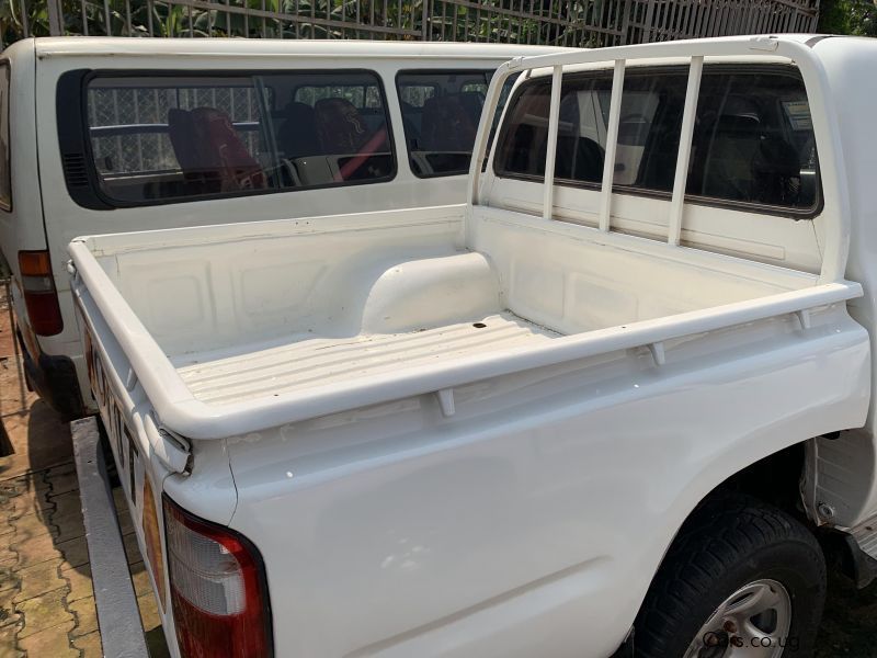 Toyota hilux  in Uganda