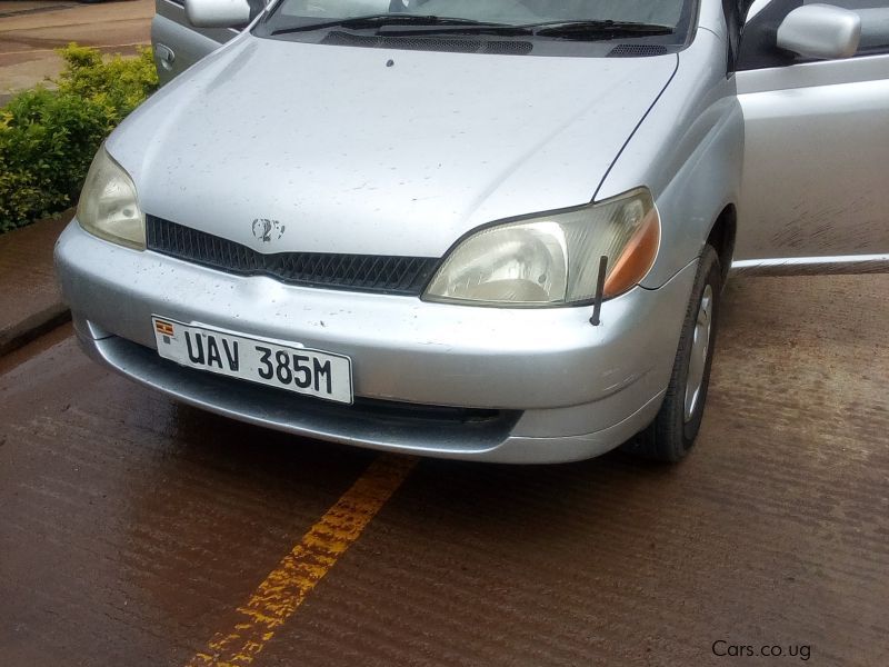 Toyota platz in Uganda