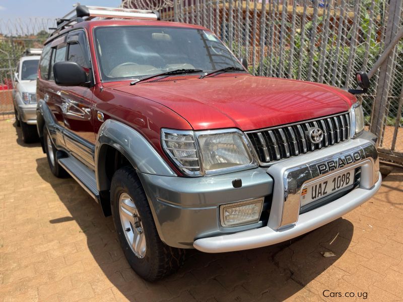 Toyota prado tx in Uganda