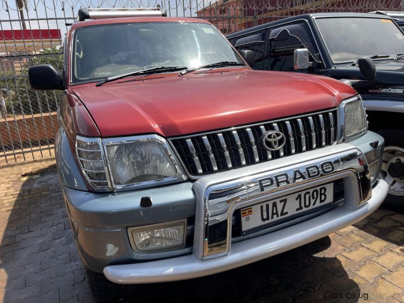 Toyota prado tx in Uganda