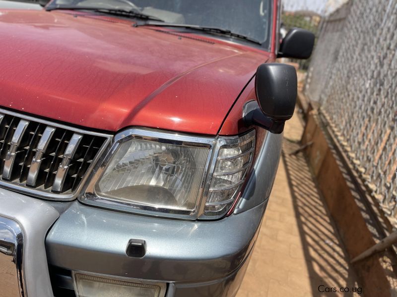 Toyota prado tx in Uganda