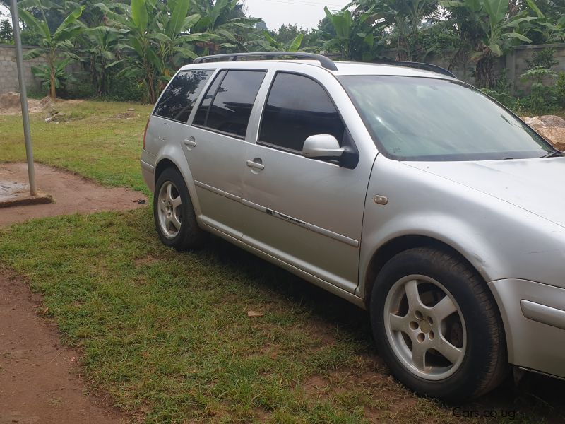 Volkswagen Golf in Uganda