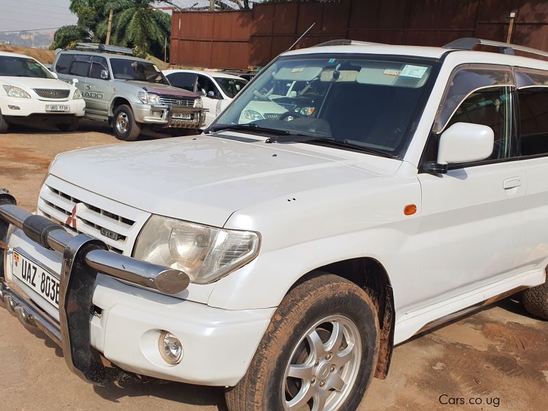 Mitsubishi Pajero in Uganda