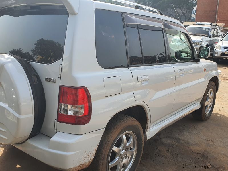 Mitsubishi Pajero in Uganda