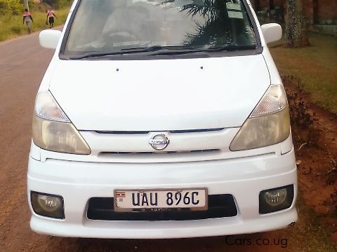 Nissan Serena in Uganda