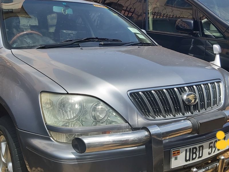 Toyota Harrier in Uganda