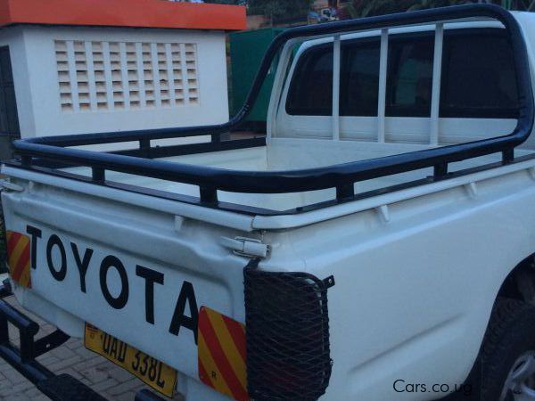 Toyota Hilux LN166 in Uganda