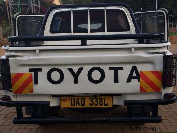 Toyota Hilux LN166 in Uganda