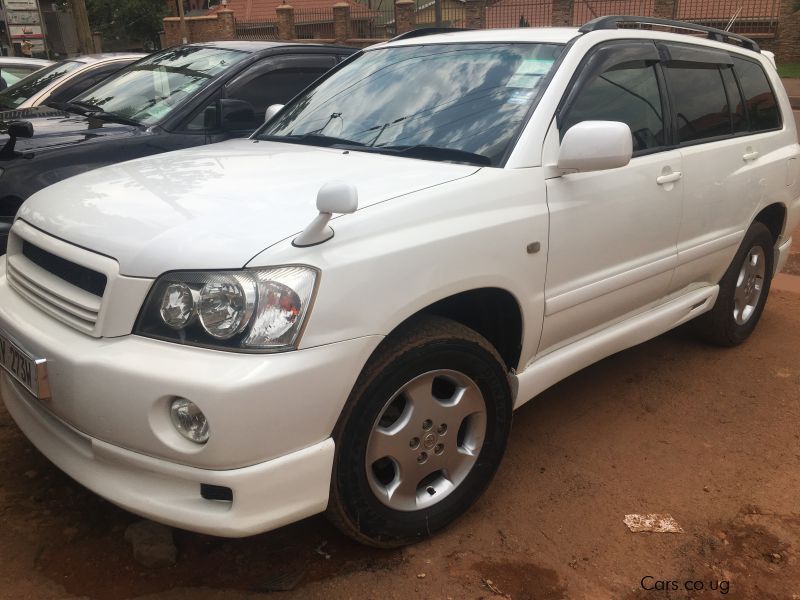 Toyota Kluger in Uganda