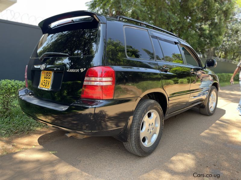 Toyota Kluger in Uganda