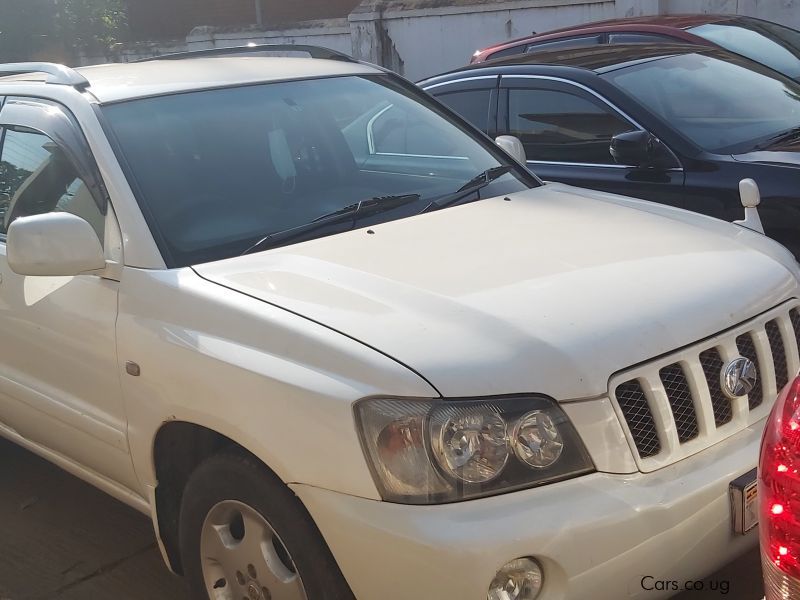 Toyota Kluger in Uganda