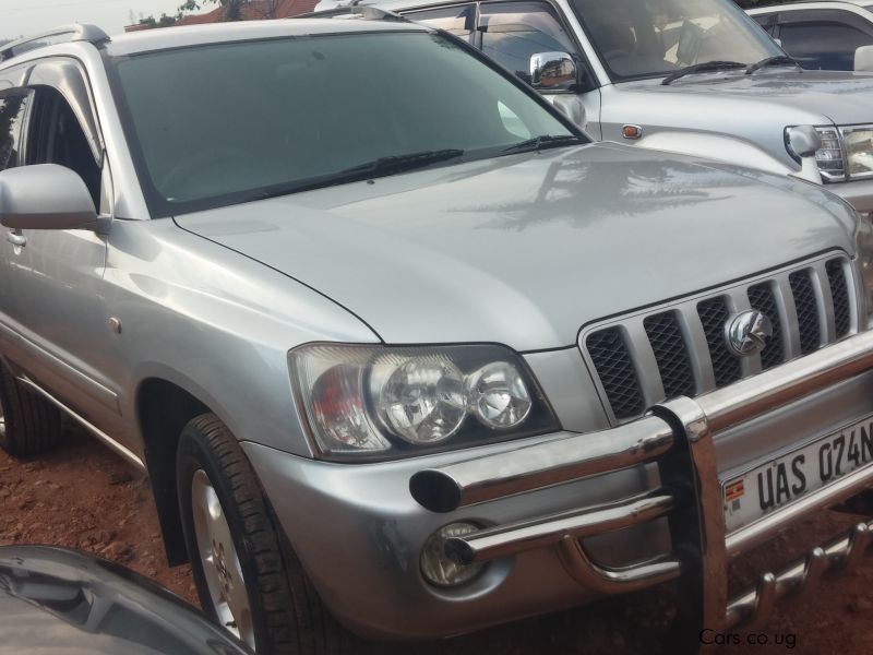 Toyota Kluger in Uganda