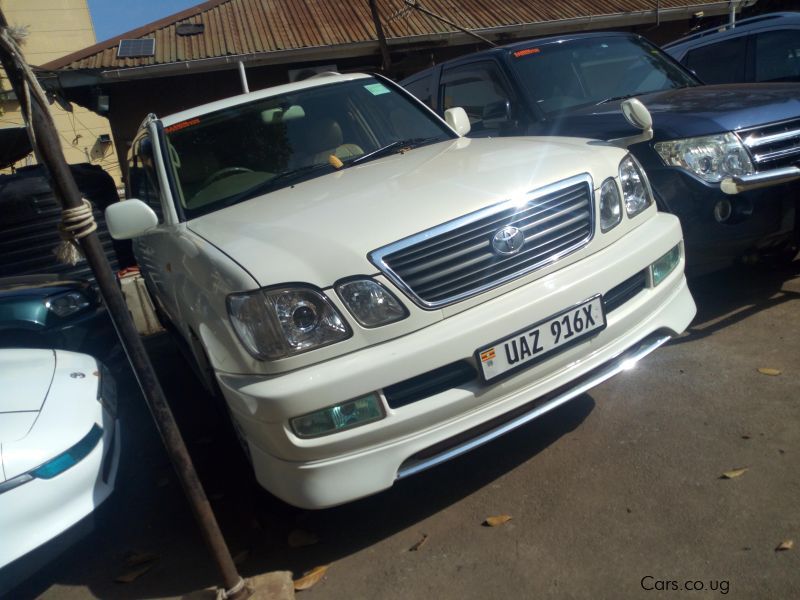 Toyota Land Cruiser in Uganda