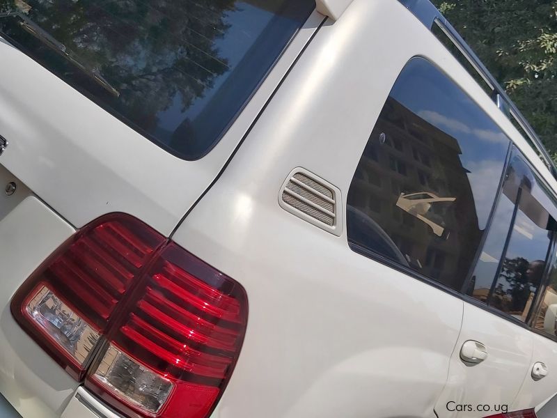 Toyota Land cruiser in Uganda