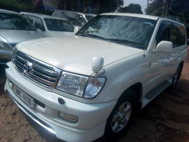 Toyota Land cruiser V8 in Uganda