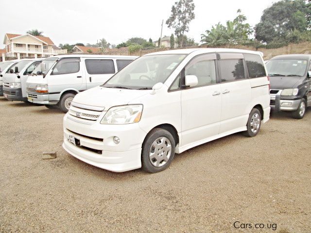 Toyota Noah in Uganda