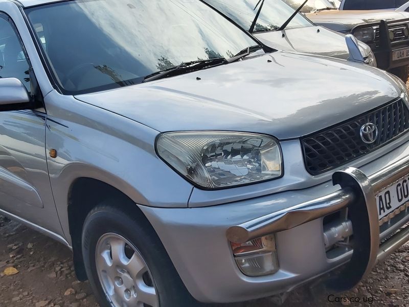 Toyota Rav4 in Uganda