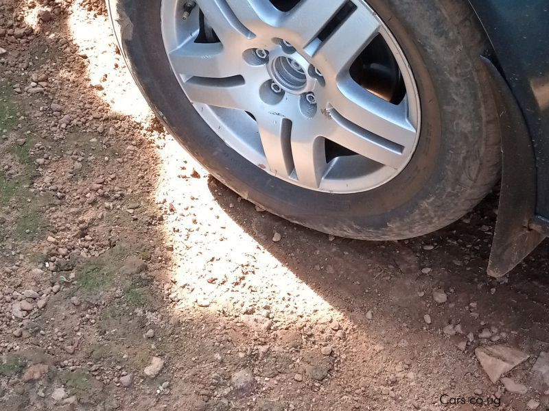 Volkswagen Golf mk4 in Uganda