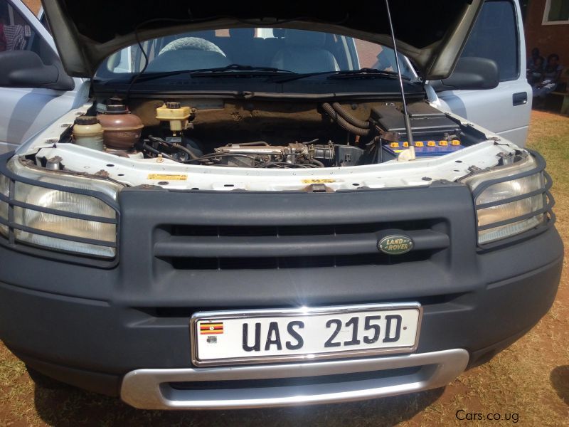 Land Rover Freelander in Uganda