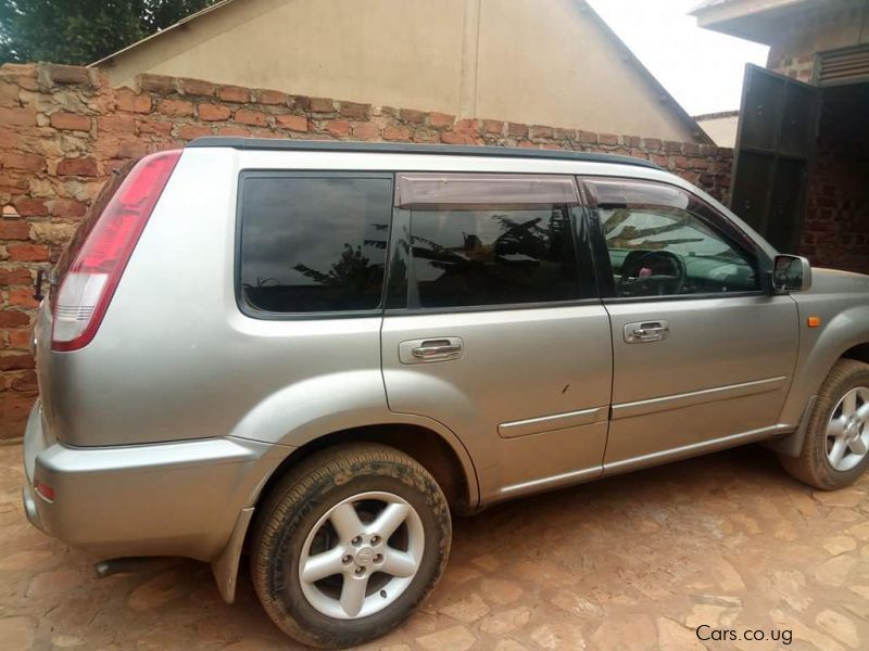 Used Nissan xtrail 2002 xtrail for sale Kampala Nissan xtrail sales