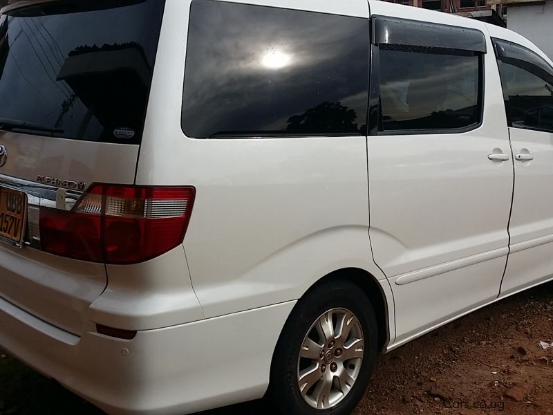 Toyota Alphard 2002 in Uganda